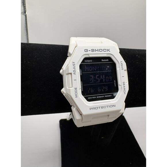 Casio G-Shock Gd-B500 White Digital Bluetooth Step Tracker Watch NWT White